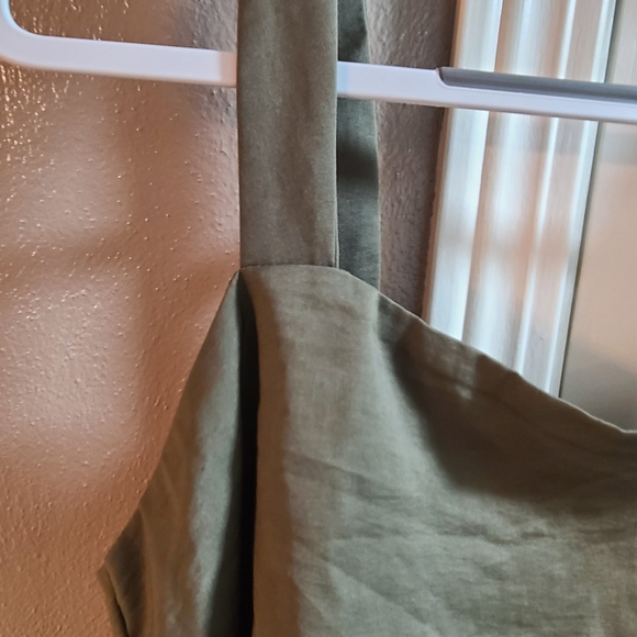 Banana Republic  Olive Green Bow Tie  Back Top - Picture 8 of 15